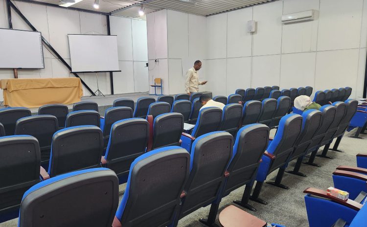 الإمتحان الشامل لطلبة الدكتوراه بقسم علوم البيئة