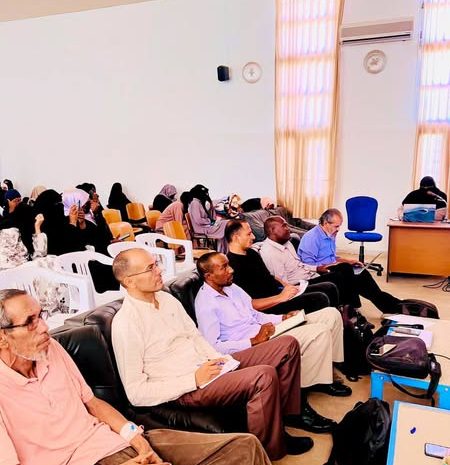 مناقشة مقترحات بحوث التخرج لطلبة قسم الجغرافيا بكلية التربية-جامعة وادي الشاطئ