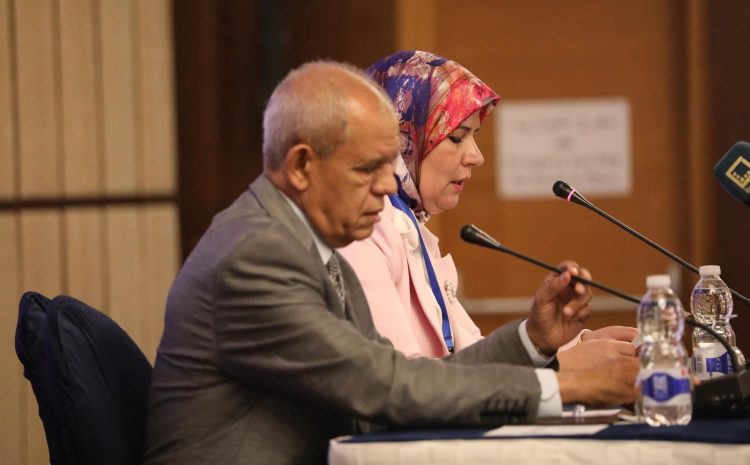 مشاركة جامعة وادي الشاطئ  في الندوة التعريفية بالمشروع الوطني للحدائق الجيولوجية