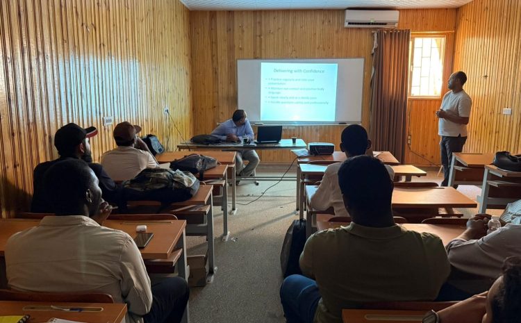  ورشة تدريبية بقسم الهندسة الميكانيكية حول مهارات تقديم عروض مشاريع التخرّج