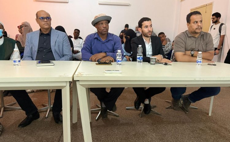  مناقشة رسالة ماجستير حول تقليل البصمة الكربونية في مراكز البيانات بكلية الهندسة