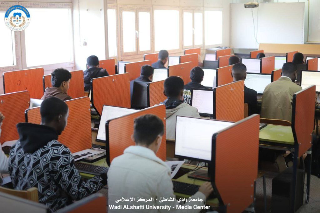 “مسابقة التحديات البرمجية” ابرز فعاليات حدث ساعة برمجة 2025م