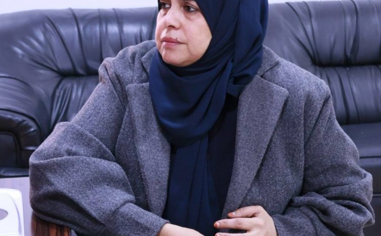  زيارة السيدة مراقب التربية والتعليم بلدية القرضة الشاطئ لكلية التربية