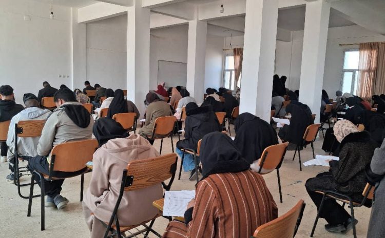  زيارة تفقدية من السيد وكيل الجامعة لمتابعة سير الامتحانات بكلية التربية