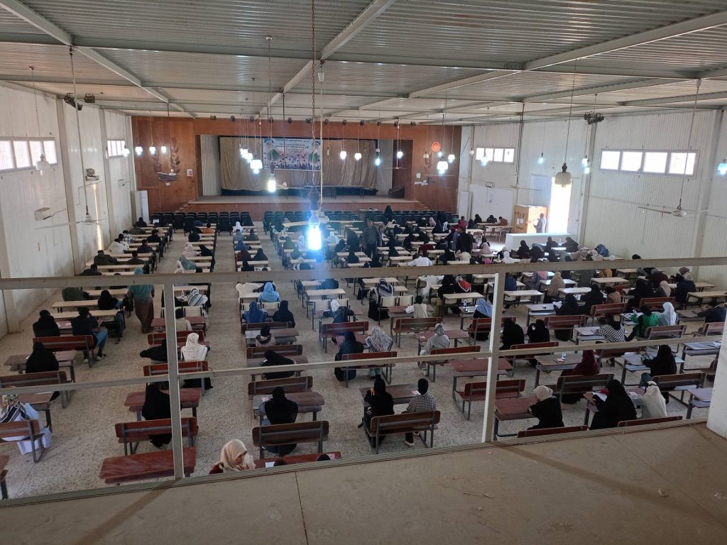 متابعات سير الامتحانات الجزئية الثانية بكلية التقنية الطبية