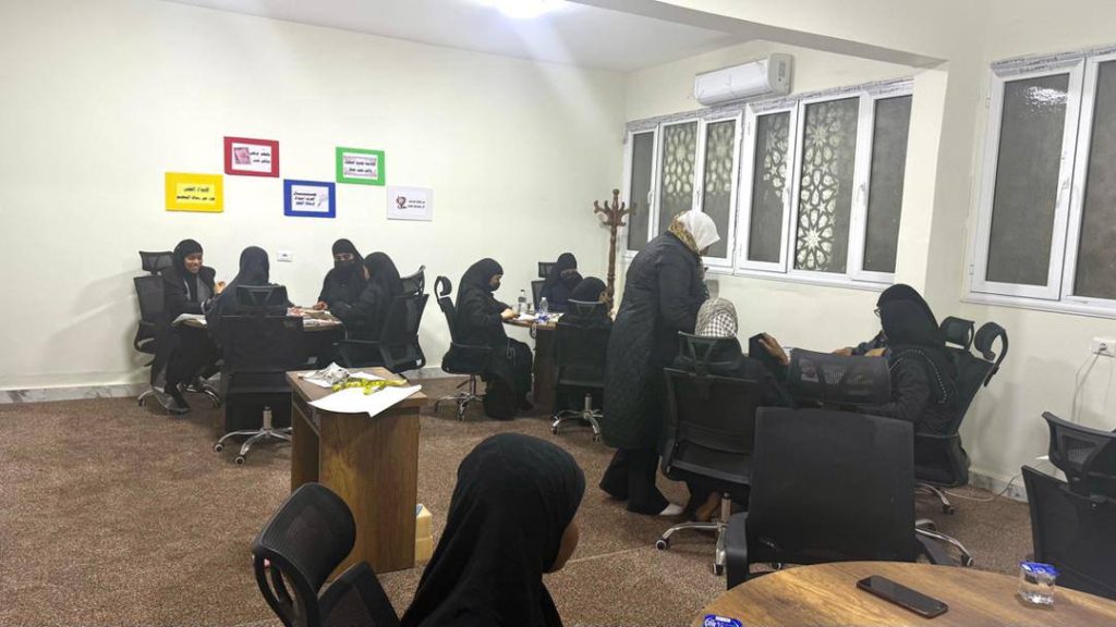 دورة مهارية تعزز قدرات طالبات السكن الجامعي