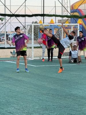 شباك الأهداف تهتز في دوري جامعة وادي الشاطئ: اكتساح للموظفين وتعادل مثير للدراسات العليا