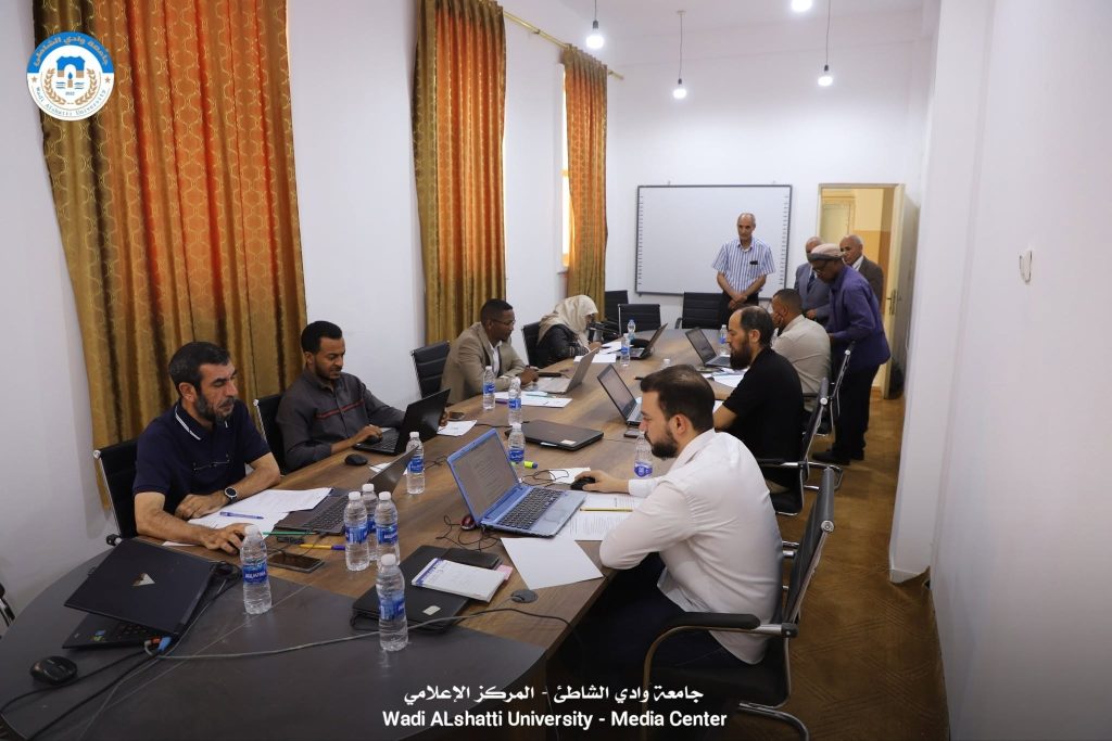 انطلاق الامتحان الشامل لطلبة الدكتوراه في هندسة الاتصالات بنظام البحث بقسم الهندسة الكهربائية والإلكترونية