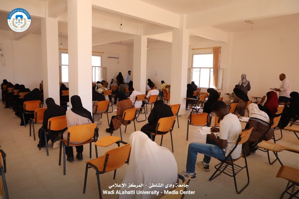استمرار الامتحانات النهائية الأسبوع الثاني بكلية التربية
